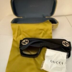 AUTHENTIC Gucci Sunglasses